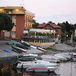 Capri 3*