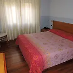 מלון Capri לזה