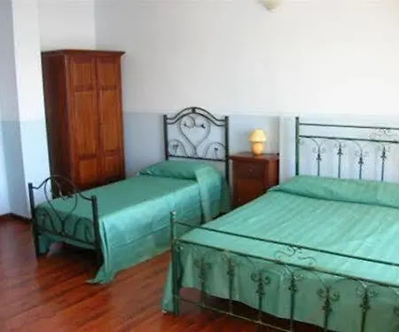 Capri Hotel 3*