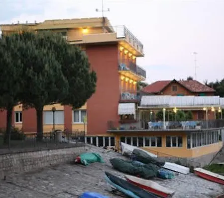 Hotel Capri 3*