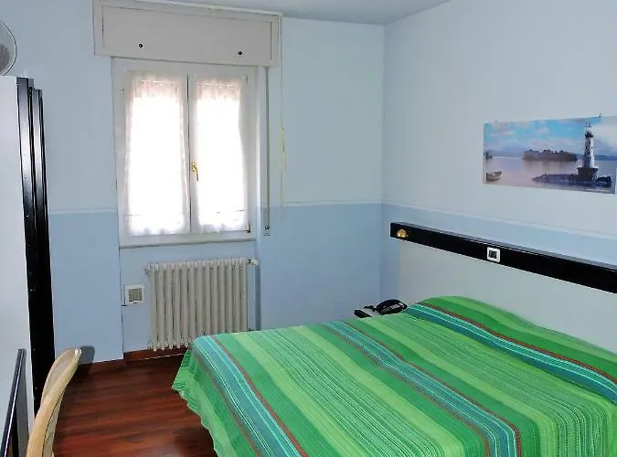 Capri 3* Lesa